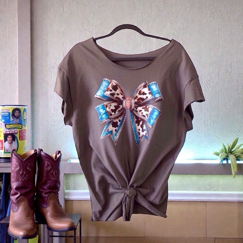 Cowgirl Bow Graphic Tee | Grey – WesternChic handmade